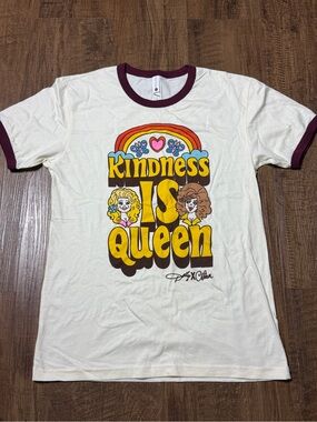 NLA Dolly Parton Kindness is Queen Tee Women’s Size Small Cotton